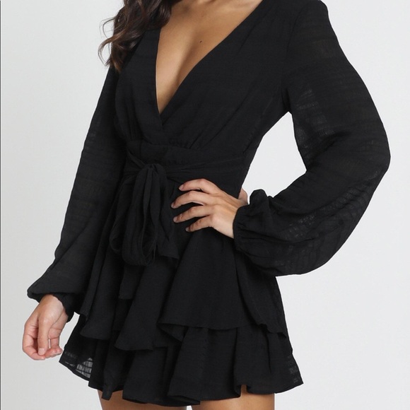 NWT Black Hamilton Playsuit Romper Showpo - Picture 4 of 10